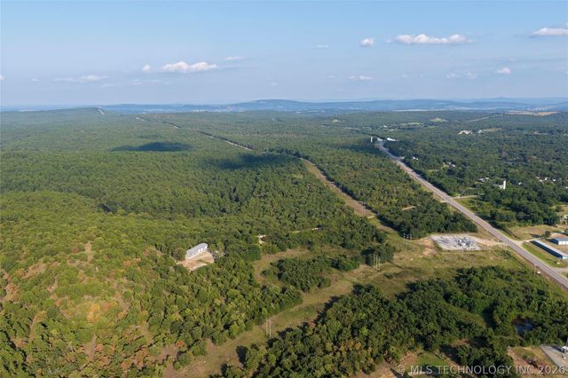 12097 State Hwy 9 E, Eufaula, OK 74432