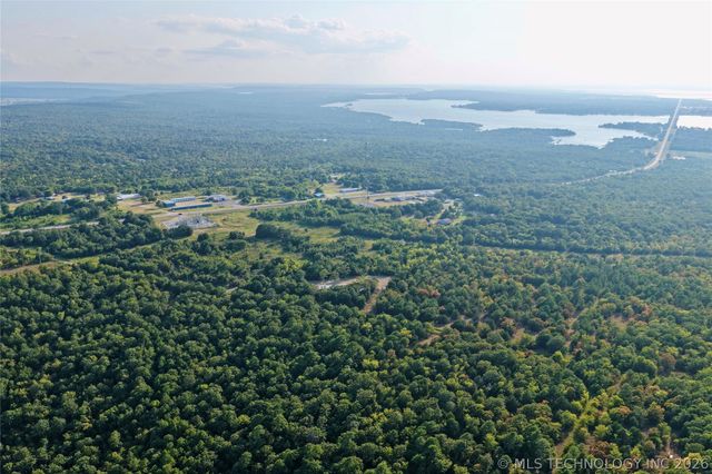 12097 State Hwy 9 E, Eufaula, OK 74432