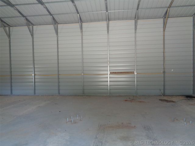 12097 State Hwy 9 E, Eufaula, OK 74432