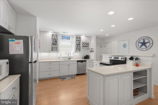 738 FENWOOD CIR, Bethany Beach, DE 19930