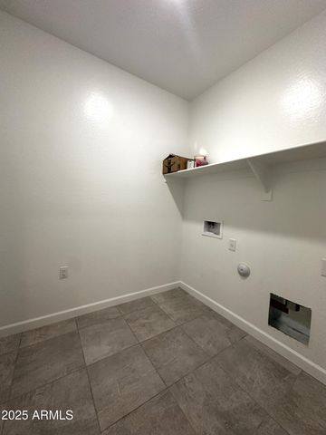 3241 W SHANLEY Avenue, Apache Junction, AZ 85120