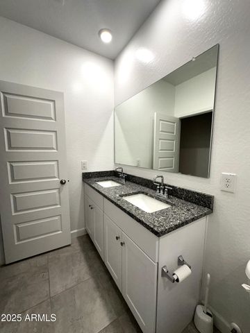 3241 W SHANLEY Avenue, Apache Junction, AZ 85120