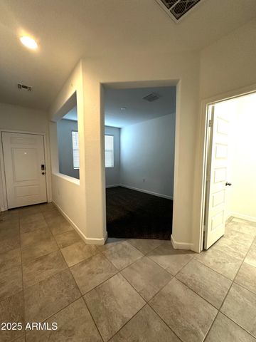 3241 W SHANLEY Avenue, Apache Junction, AZ 85120