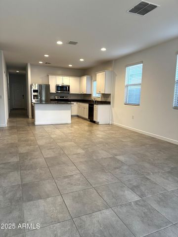 3241 W SHANLEY Avenue, Apache Junction, AZ 85120