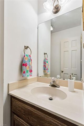 233 Richard Burbydge, Williamsburg, VA 23185