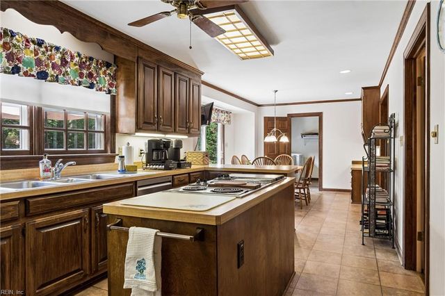 233 Richard Burbydge, Williamsburg, VA 23185