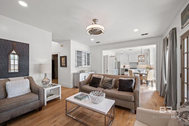 214 Fig Avenue, Fairhope, AL 36532