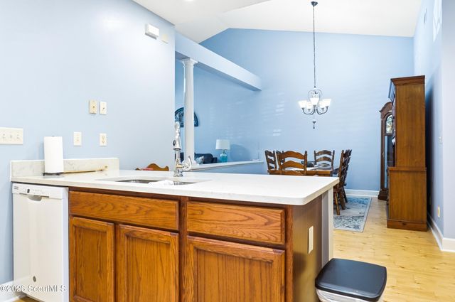 211 Peppertree Crossing Avenue, Brunswick, GA 31525