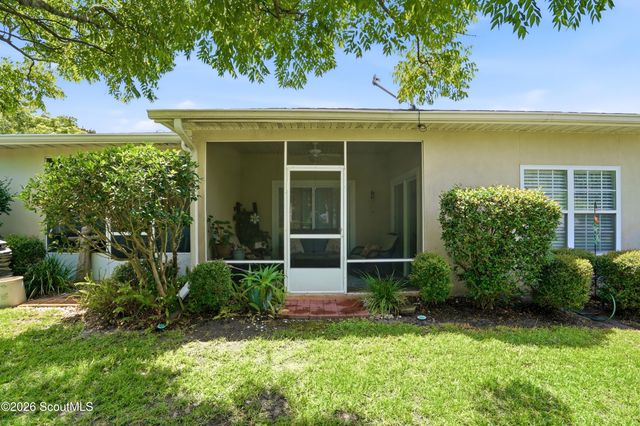 211 Peppertree Crossing Avenue, Brunswick, GA 31525