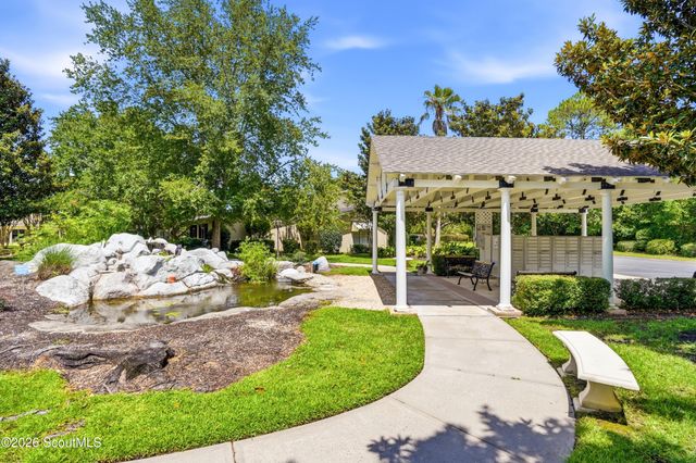 211 Peppertree Crossing Avenue, Brunswick, GA 31525