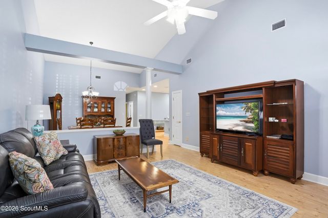 211 Peppertree Crossing Avenue, Brunswick, GA 31525