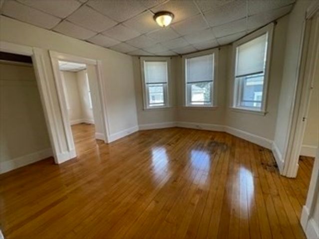 15 Lynde St 17, Salem, MA 01970