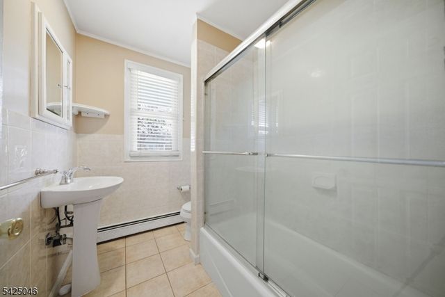 13 Stonewald Ct, Mount Olive Twp., NJ 07828