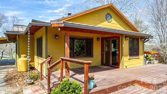 432 Turkey Creek Road, Leicester, NC 28748