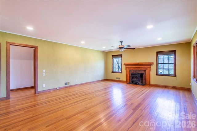 432 Turkey Creek Road, Leicester, NC 28748