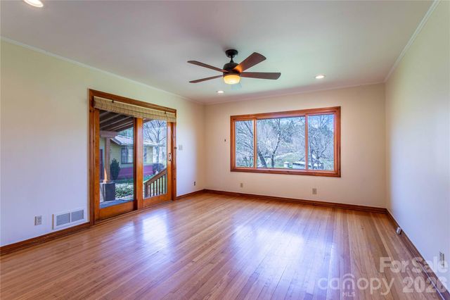 432 Turkey Creek Road, Leicester, NC 28748