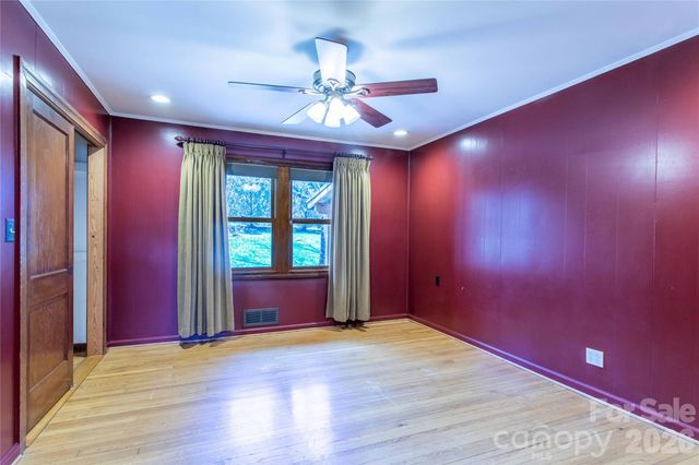 432 Turkey Creek Road, Leicester, NC 28748