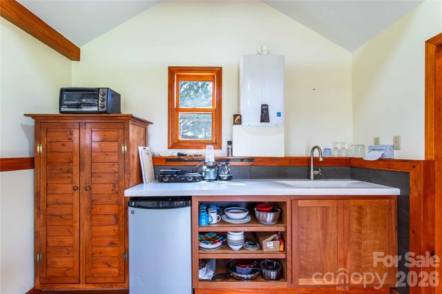 432 Turkey Creek Road, Leicester, NC 28748