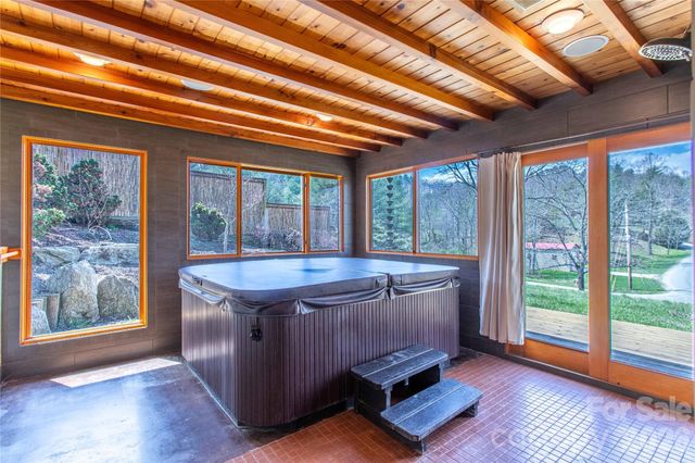 432 Turkey Creek Road, Leicester, NC 28748