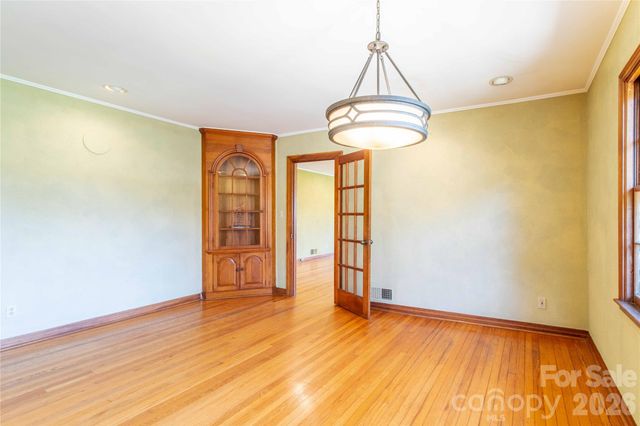 432 Turkey Creek Road, Leicester, NC 28748