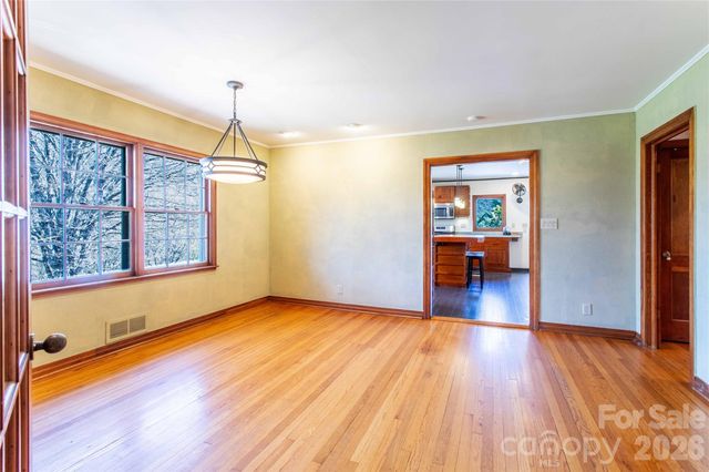 432 Turkey Creek Road, Leicester, NC 28748