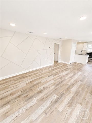 642 W 42nd Street, Savannah, GA 31415