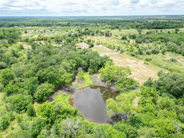 194 Rabbit TRL, Dale, TX 78616