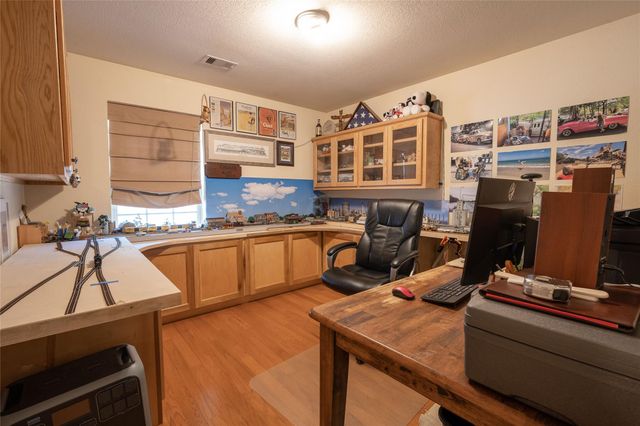 194 Rabbit TRL, Dale, TX 78616