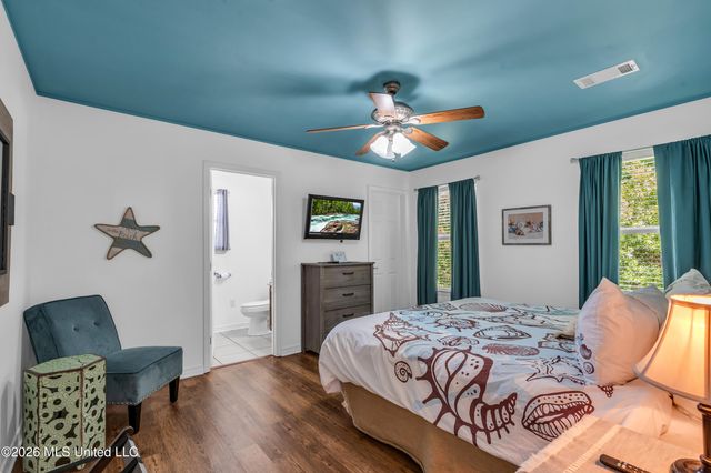 329 Davis Street, Waveland, MS 39576