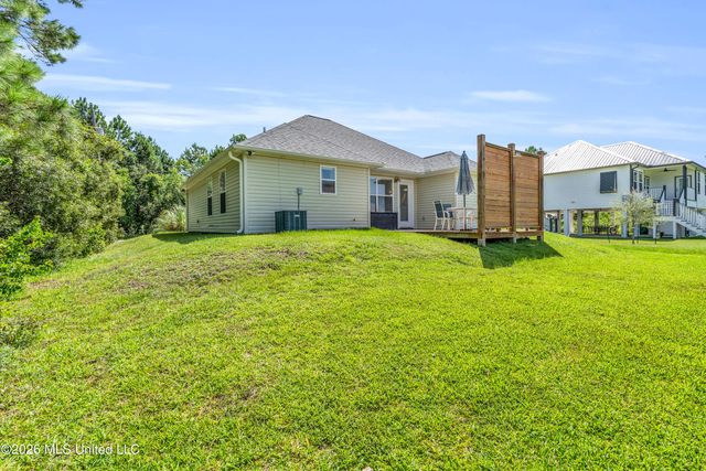 329 Davis Street, Waveland, MS 39576