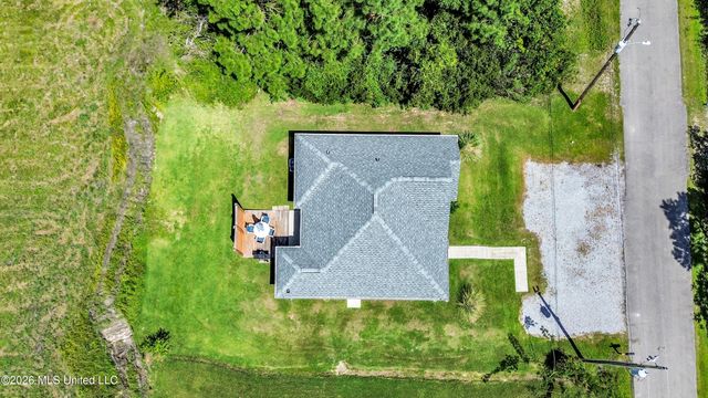 329 Davis Street, Waveland, MS 39576