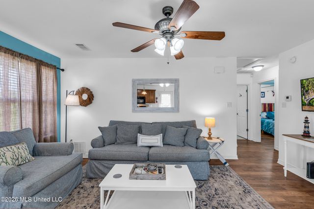 329 Davis Street, Waveland, MS 39576