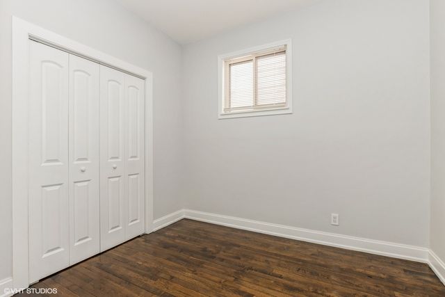 4646 W Warwick Avenue, Chicago, IL 60641