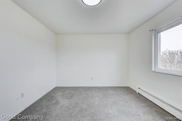 32075 Beaconsfield Street 29, Roseville, MI 48066