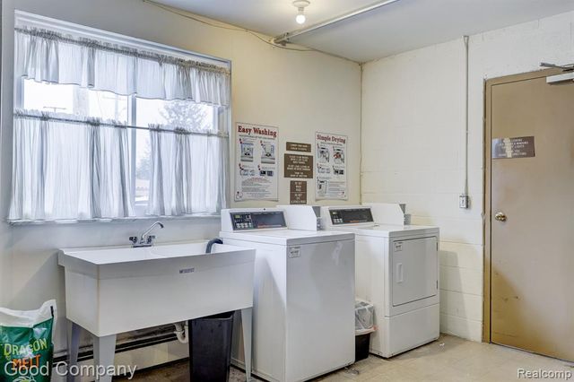 32075 Beaconsfield Street 29, Roseville, MI 48066