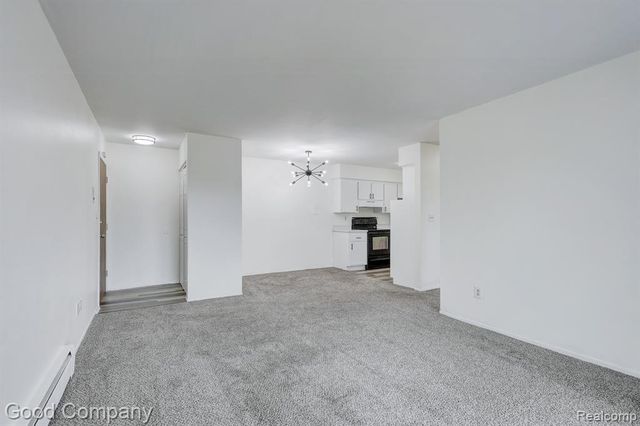 32075 Beaconsfield Street 29, Roseville, MI 48066