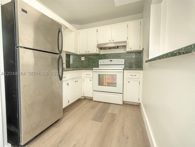 810 Salzedo St 10, Coral Gables, FL 33134