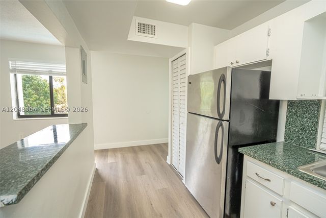 810 Salzedo St 10, Coral Gables, FL 33134