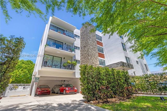 810 Salzedo St 10, Coral Gables, FL 33134