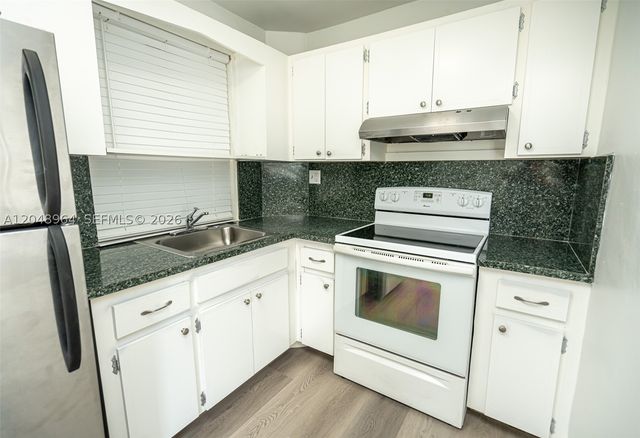 810 Salzedo St 10, Coral Gables, FL 33134