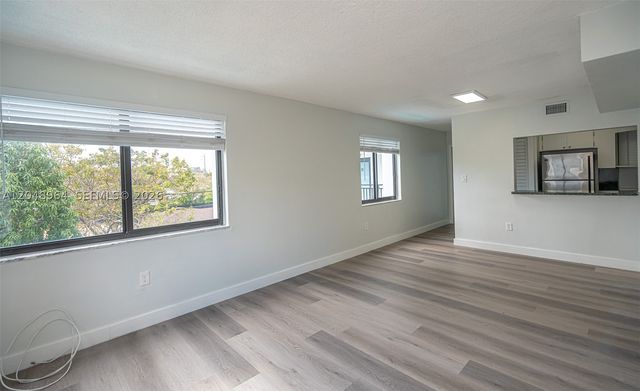 810 Salzedo St 10, Coral Gables, FL 33134