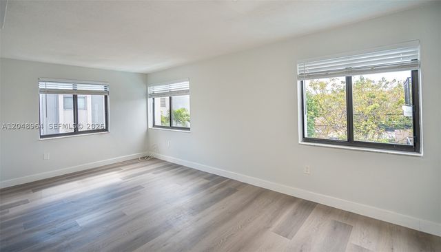 810 Salzedo St 10, Coral Gables, FL 33134