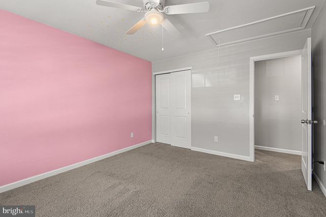 285 MAGNOLIA DR, Levittown, PA 19054