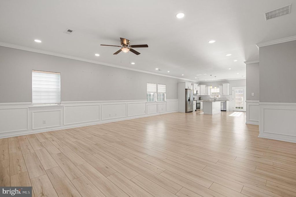 285 MAGNOLIA DR, LEVITTOWN, PA 19054 — photo 3