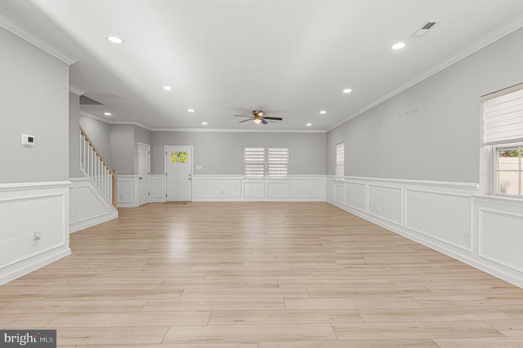 285 MAGNOLIA DR, LEVITTOWN, PA 19054 — photo 5
