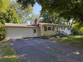 82 Sunset Drive, Colchester (colchester), VT 05446