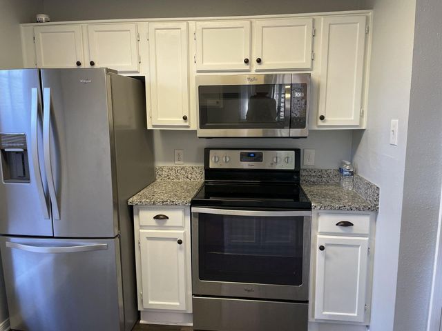 3770 Lovers Wood Lane 1010, Houston, TX 77014