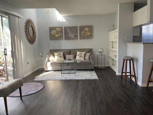 3770 Lovers Wood Lane 1010, Houston, TX 77014