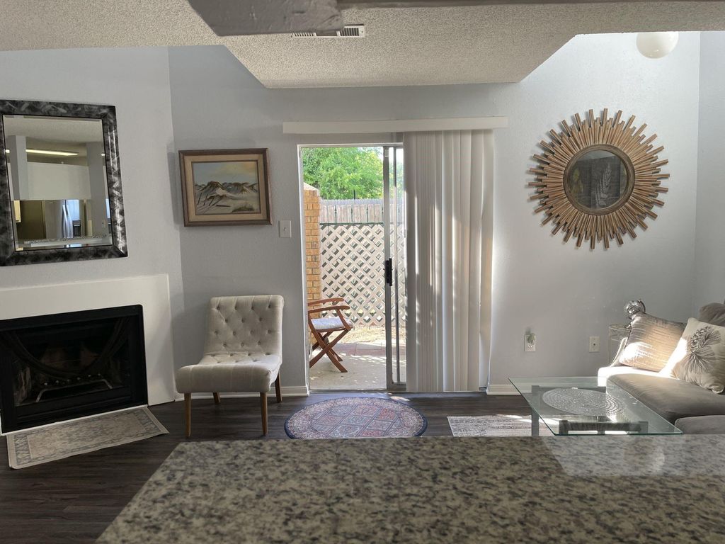3770 Lovers Wood Lane 1010, Houston, TX 77014