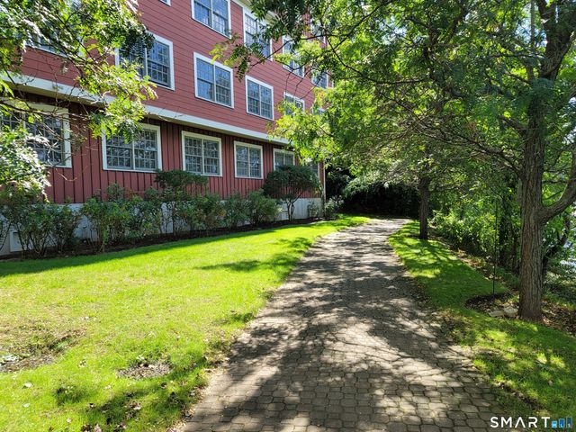 1 Daskams Lane 1C, Norwalk, CT 06851